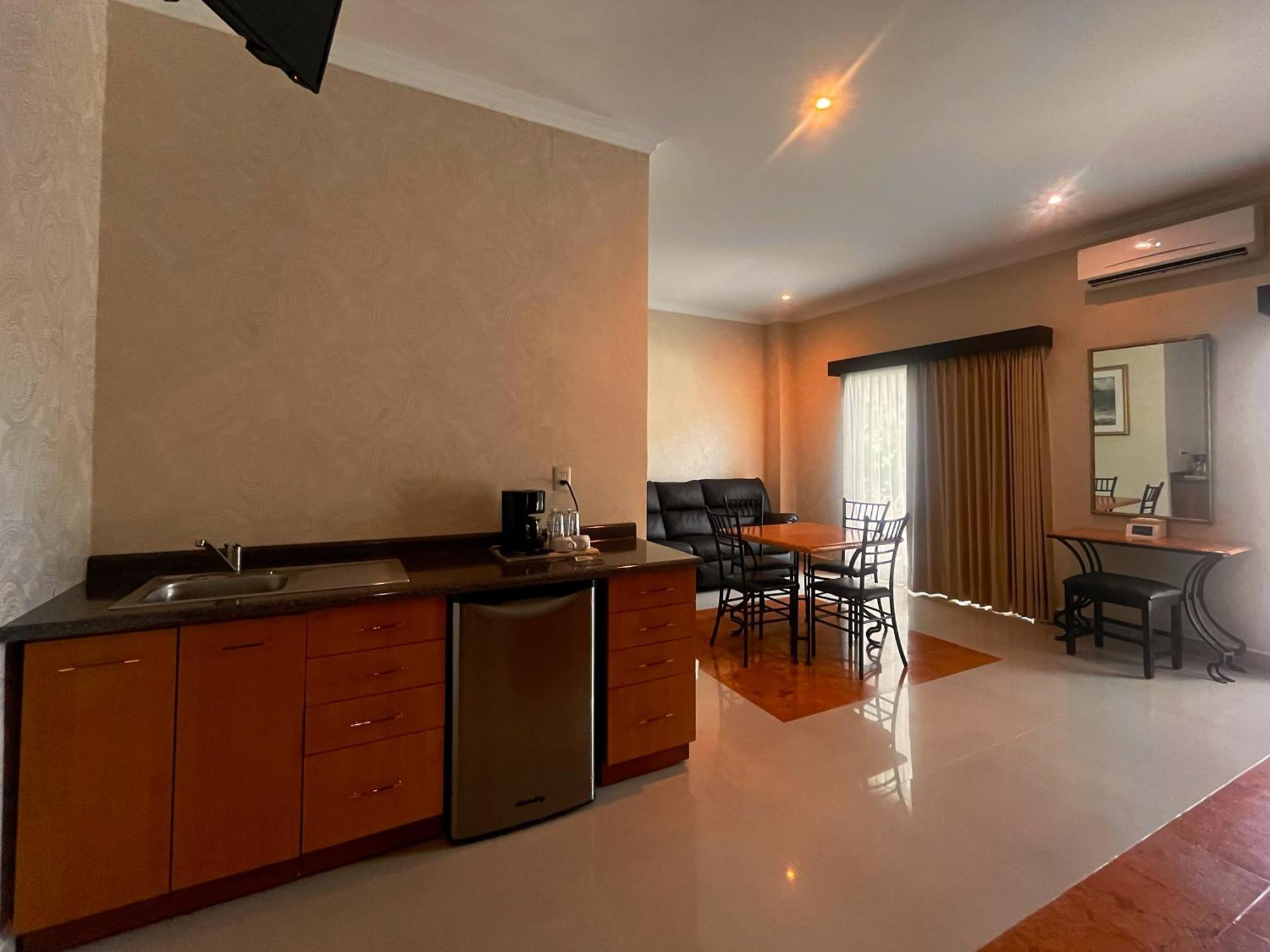 Hotel Palacio Maya Merida Bagian luar foto
