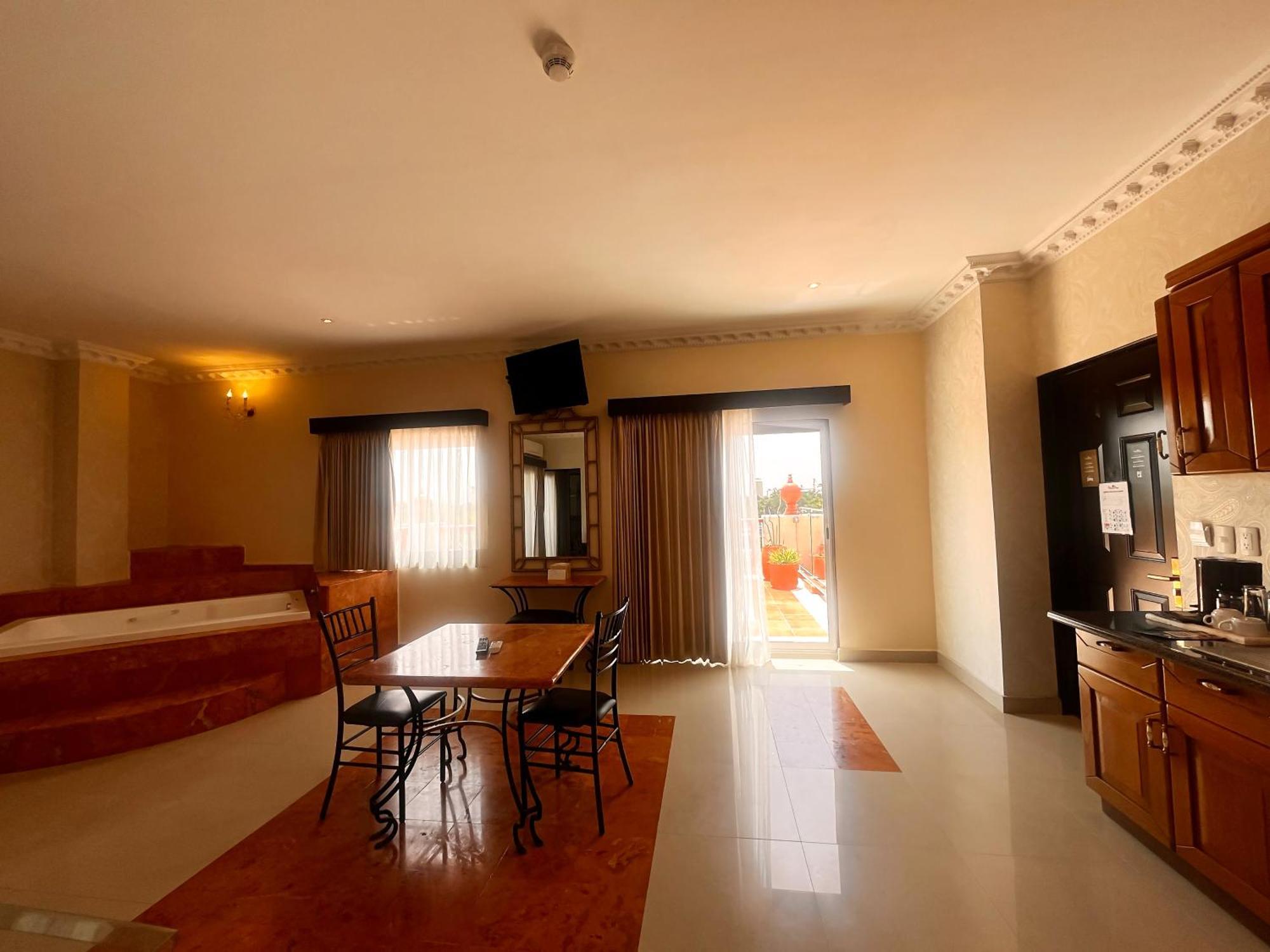 Hotel Palacio Maya Merida Bagian luar foto